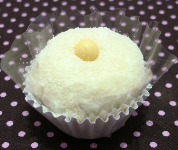 Brigadeiro Ninho - Bandeja com 12 unidades